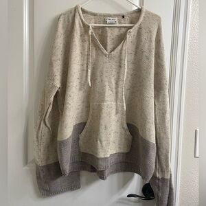 Prana Brand V-Neck Long Sleeve Two-Toned Sweater